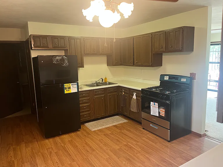 3515 Ed Vera Dr — Photo 2