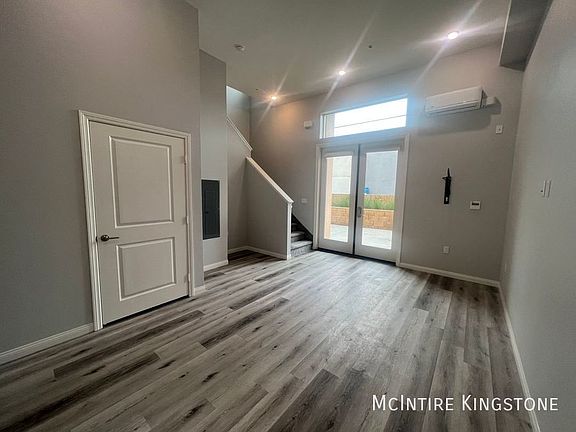 4th image of 2938 Allesandro St #112