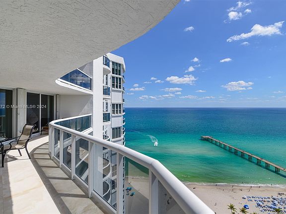 4th image of 16711 Collins Ave APT 2603
