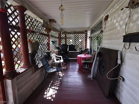 5th image of 1612 Jacobs Rd
