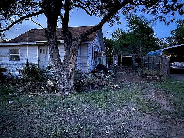 1st image of 703 S Hoyne Ave