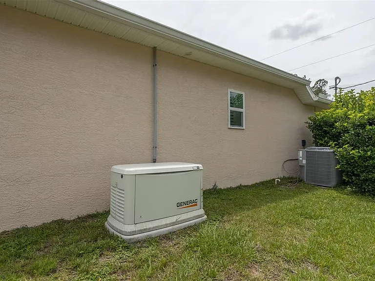 35 Edge Ln — Photo 38