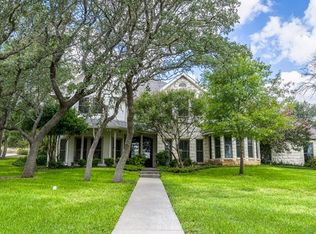 780 Northwest Dr, Fredericksburg, TX 78624