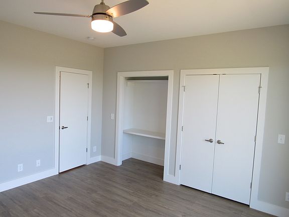 3rd image of 64 Fern Ave Unit 15