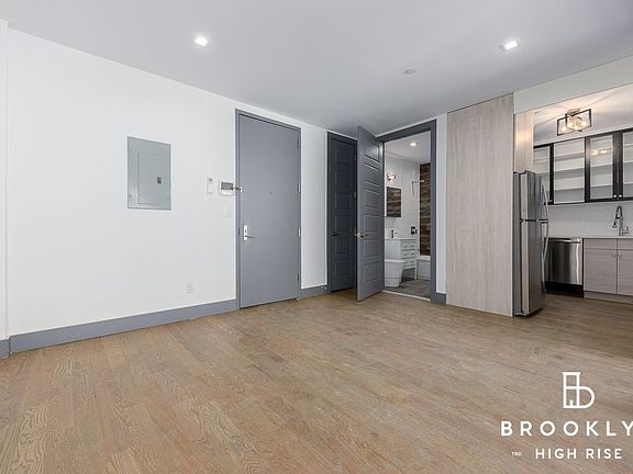 3rd image of 855 Dekalb Ave APT 1D