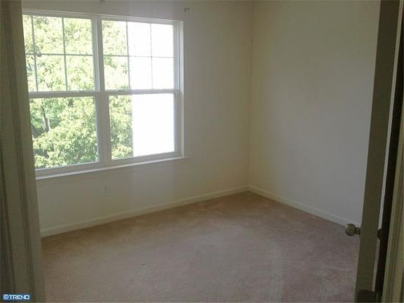 5th image of 117 Garner Dr