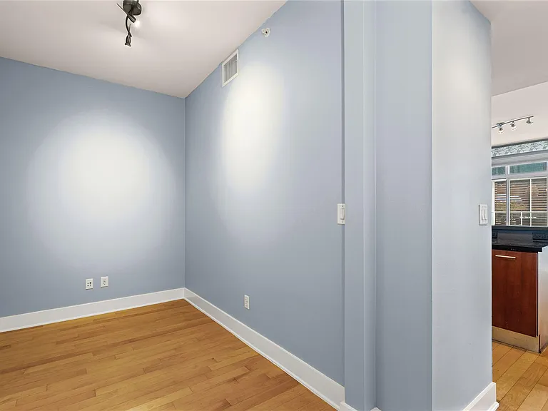 603 Davis St #1307 — Photo 3