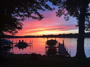 2033 Arbor Ln, Mound, MN 55364