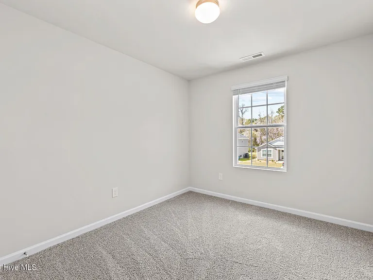 705 Conductor Ct — Photo 27
