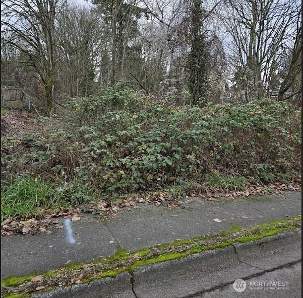 2nd image of 8027 S Yakima Avenue