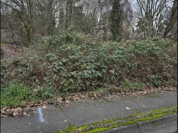 8027 S Yakima Avenue, Tacoma, WA 98408