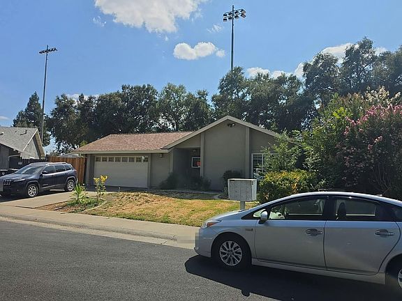 2nd image of 2216 Trails Ct