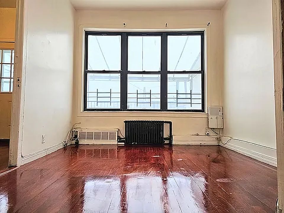 1st image of 2846 W 17th St Floor 3