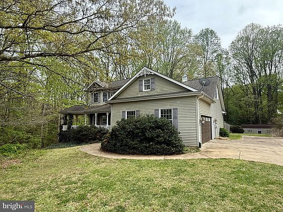 2nd image of 12225 Manor Ct