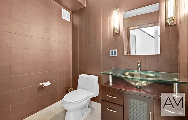Sold by AM Residential | media 14