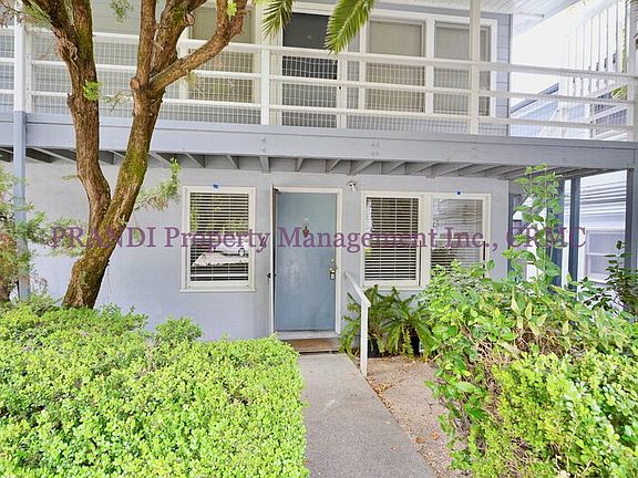2nd image of 25 Willow Ave APT 4B