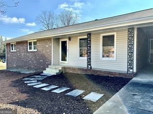 3052 Robinson Rd, Marietta, GA 30068