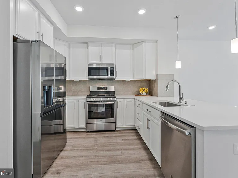 13270 Woodland Park Rd #3J — Photo 7