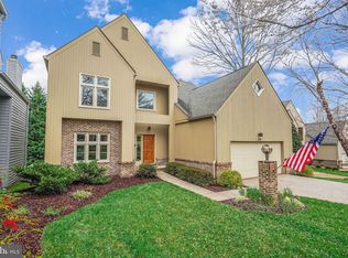 2010 Beacon Pl, Reston, VA 20191