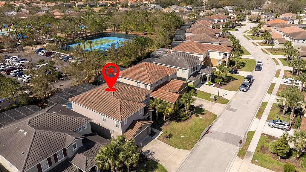 6 bed, 4.5 bath, 3071 sqft, $3,950 — Photo 3