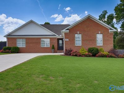 102 Fawn Forest Dr, New Market, AL, 35761