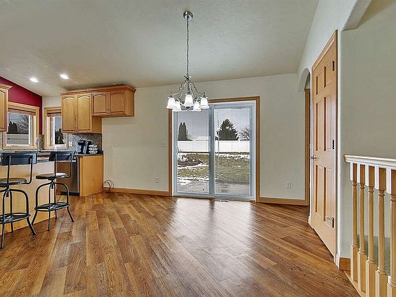 Dining area allows room for the biggest table you can find!