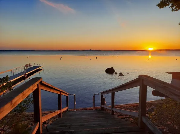 3 Lakeview Lane S, Standish, ME 04084