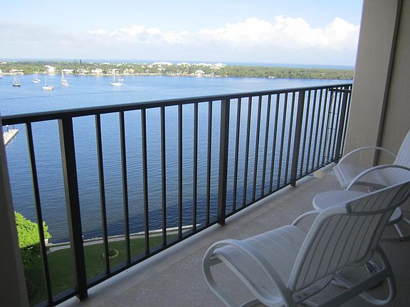 4th image of 134 Lakeshore Dr Ph 13