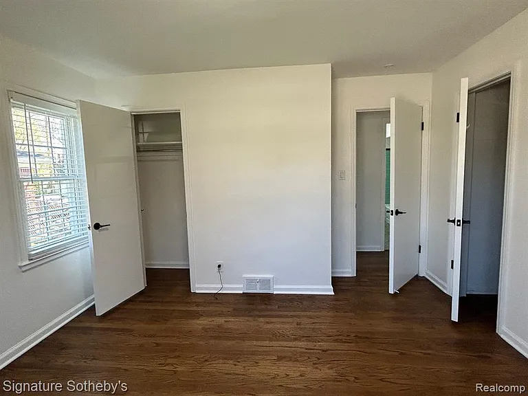 2194 Dorchester Rd — Photo 8