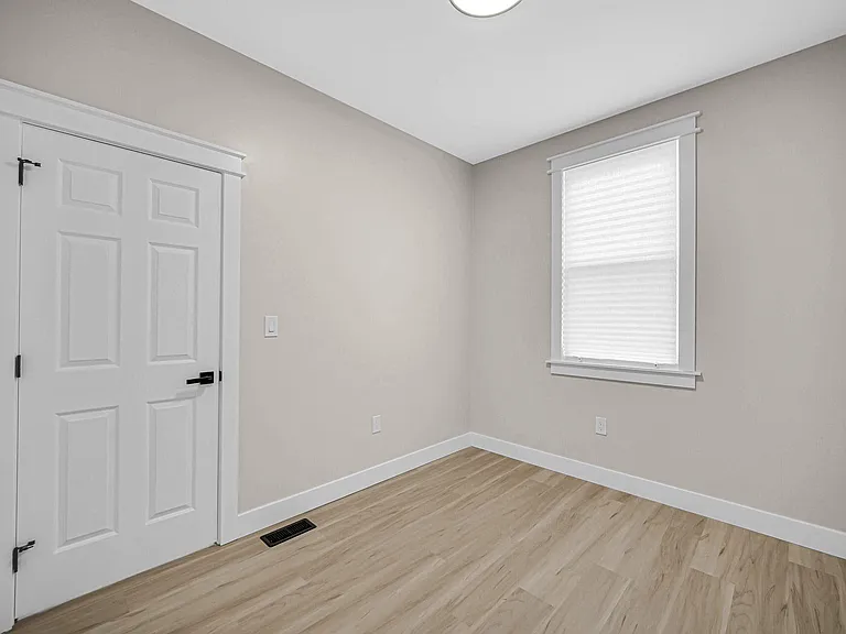 724 Willow Ct — Photo 9