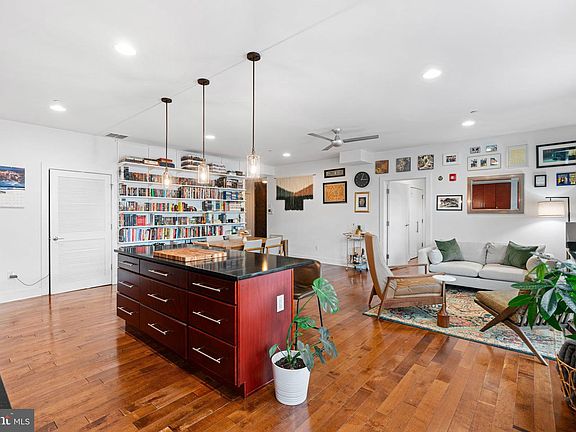 2nd image of 1532 N 2nd St APT 26