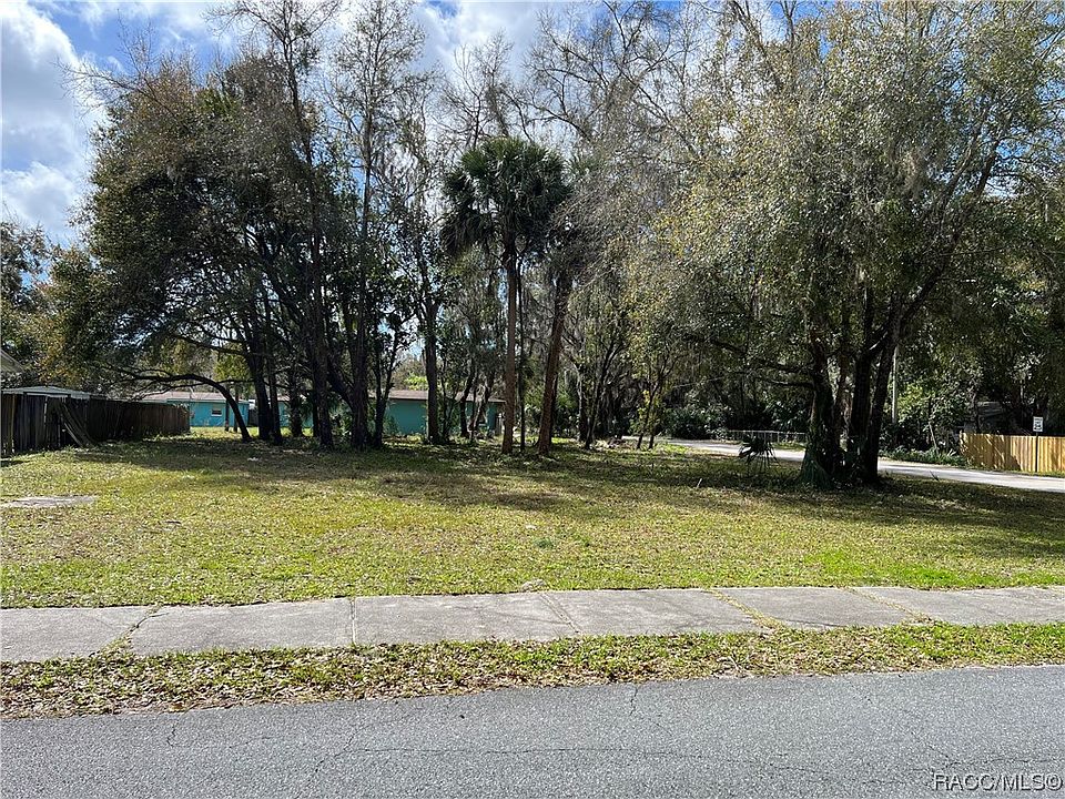 1st image of 602 NE 11th St