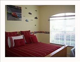 4th image of 6929 Surrey Oak Dr