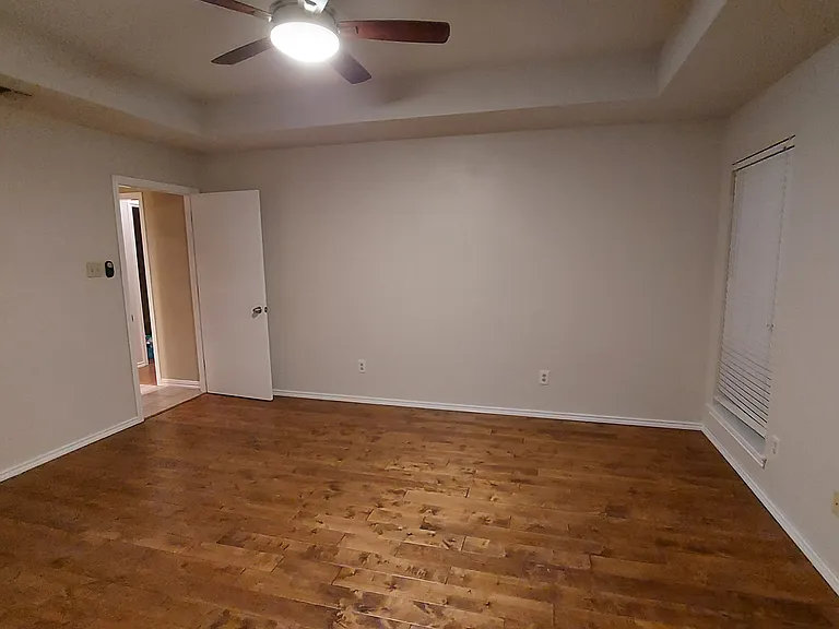 603 Spring Creek St — Photo 9