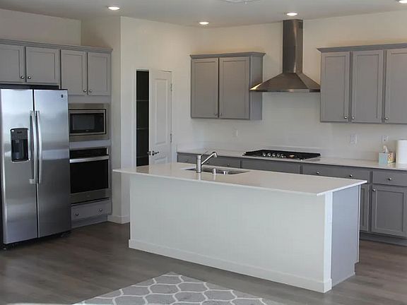2nd image of 252 Belmullet Dr