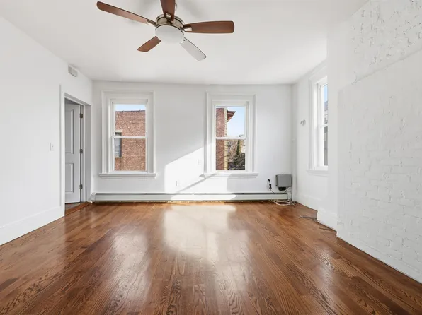 76 Bowers Street image 13 of 40