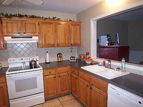2nd image of 2541 Derby Rd