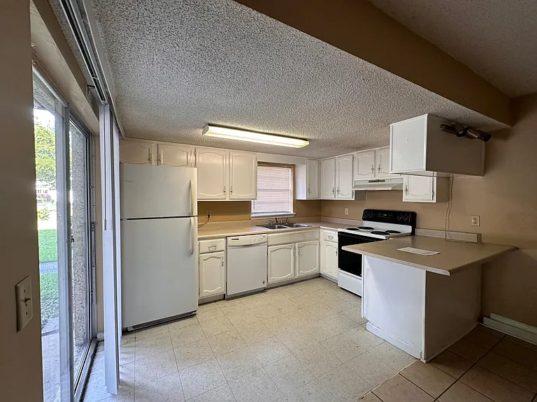 701 McDowell St #701 — Photo 5
