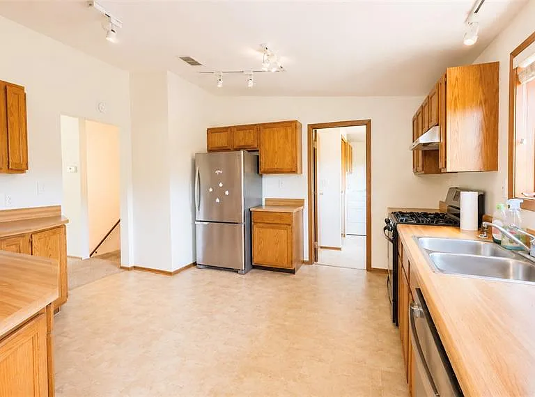 2232 London Bridge Dr #42 — Photo 7