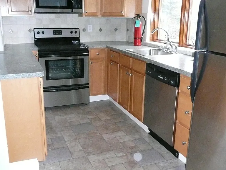 440 E North Ln #D3 — Photo 7