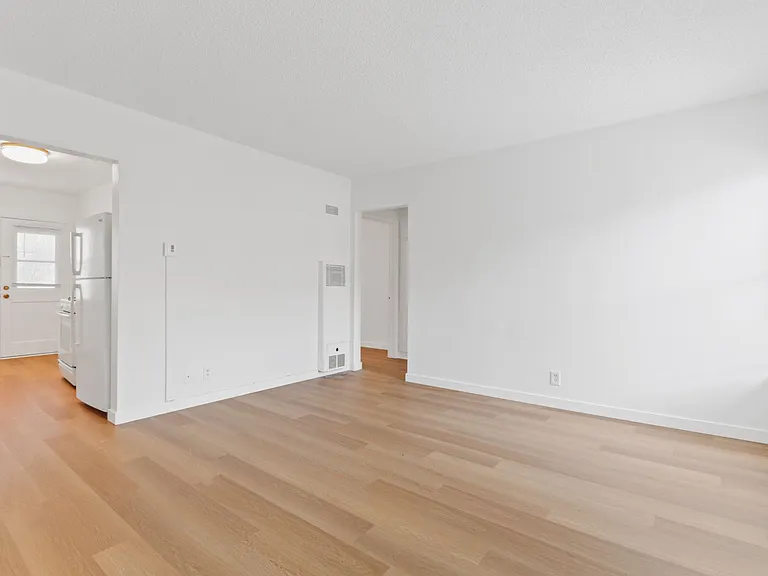 Washington Blvd. Marina Apartments - near Abbot Kinney! — Photo 8