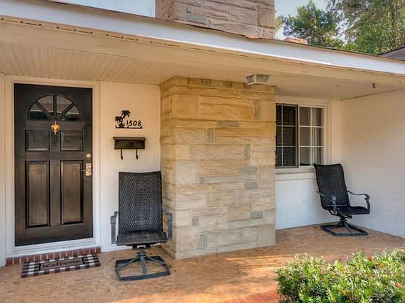 3rd image of 1508 Myrtle Lane