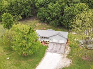 18160 State Highway 100 N, Fieldon, IL 62031