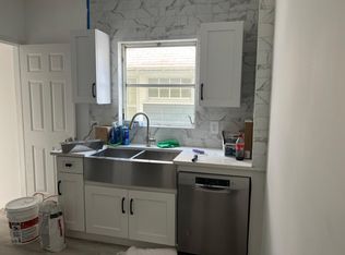 393 College Ave FLOOR 1, Staten Island, NY 10314