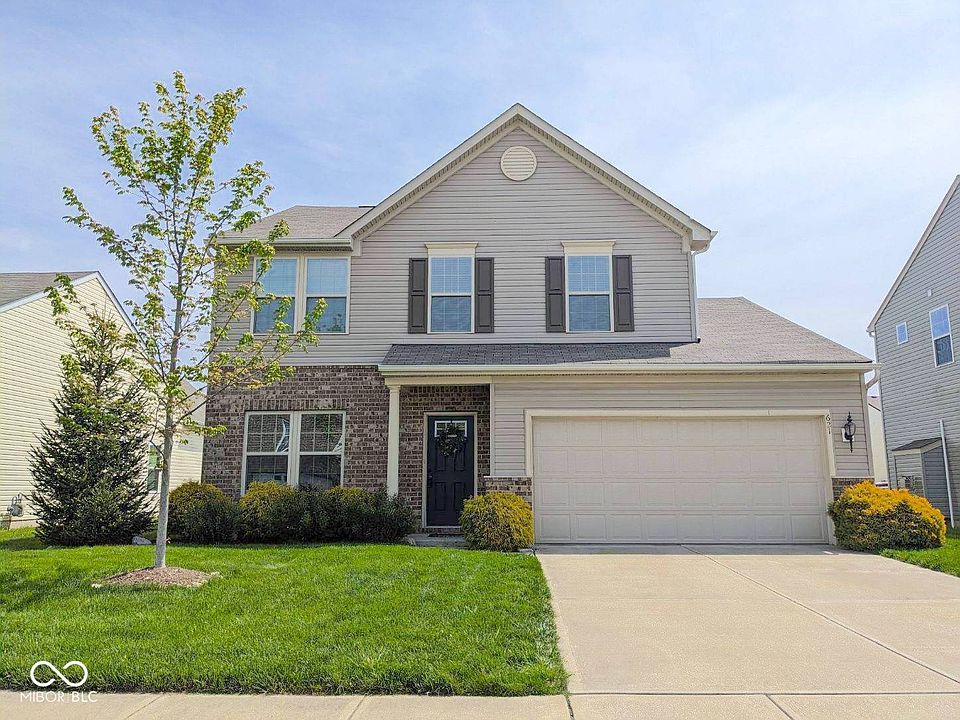 1st image of 621 Classic Ln