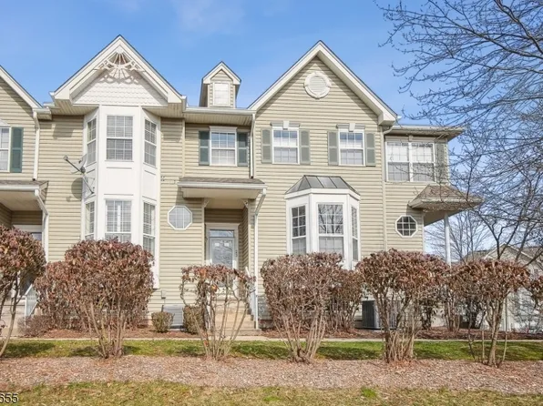 23 Chesterfield Ct, Raritan Twp., NJ 08822