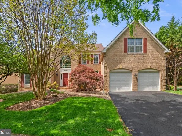 10217 Lakestone Pl, Rockville, MD 20850