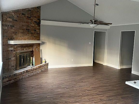 3rd image of 714 Equinox St