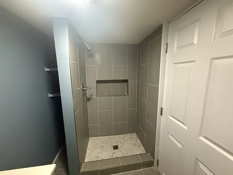 513 Stratford Ave — Photo 14
