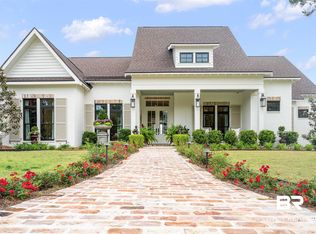 437 Leavie Ln, Fairhope, AL 36532